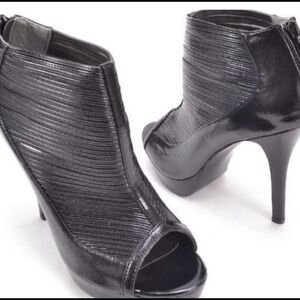 Carlos By Carlos Santana Women's 'Rome' heel